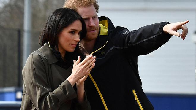 Meghan Markle dit que Buckingham Palace «colporte des mensonges» sur Harry et elle