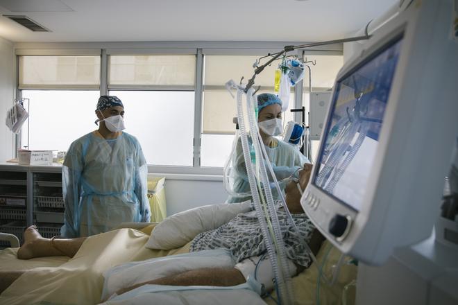 Covid-19 en France : 138 morts à l’hôpital et près de 26000 patients hospitalisés