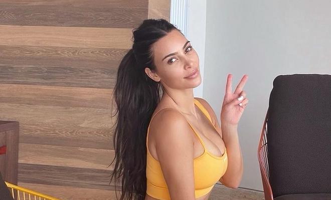 Kylie Jenner clashée pour avoir abusé de Photoshop sur un cliché sexy !
