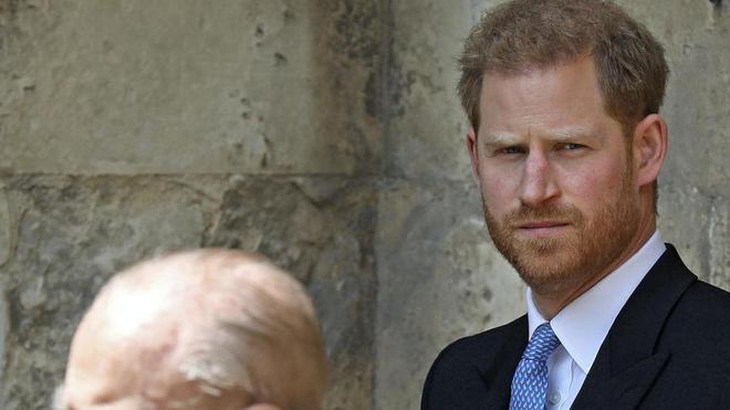 Funérailles du prince Philip : un retour sous tension pour le prince Harry