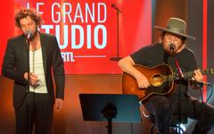 Claudio Capéo et Zucchero chantent "Senza una donna" dans "Le Grand Studio RTL"