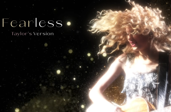 Taylor Swift cartonne avec sa réédition de « Fearless » et fait un beau doigt aux ayants droit