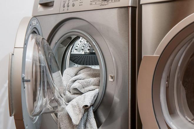 Astuce : Comment utiliser le vinaigre blanc dans la machine à laver ?