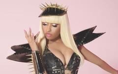 Nicki Minaj de retour et en featuring avec Drake et Lil Wayne sur Seeing Green