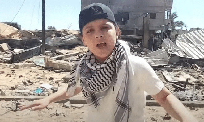 Palestine : un enfant reprend Eminem et appelle à la paix