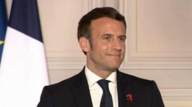 « Pas un pognon de dingue » : Jean-Pierre Pernaut balance sur le salaire d’Emmanuel Macron !