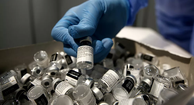 Après Israël, les États-Unis signalent des cas rares de myocardite chez des ados vaccinés avec le Pfizer
