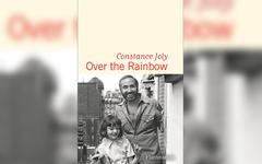 Constance Joly reçoit le prix Orange du livre pour « Over the rainbow »