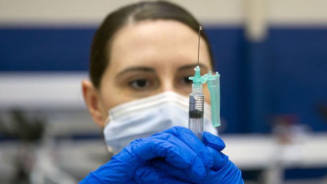 Novavax, Janssen, Pfizer : a-t-on besoin de tant de vaccins différents ?